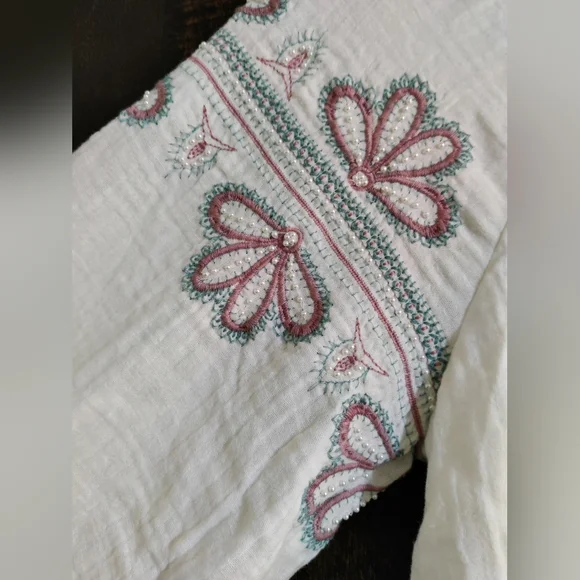 Women's Dress - Picture 5 of 11